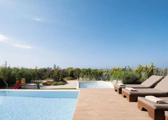 Alba Bianca Villa, Family Retreat With Heated Pool By Thinkvilla * Hersonissos (Crete)