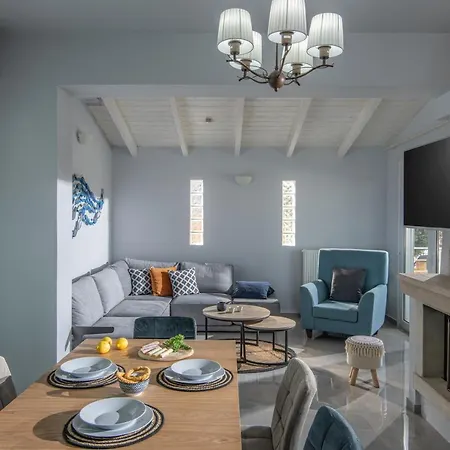 וילה Alba Bianca Villa, Family Retreat With Heated Pool By Thinkvilla הרסוניסוס