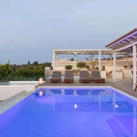 Alba Bianca Villa, Family Retreat With Heated Pool By Thinkvilla *