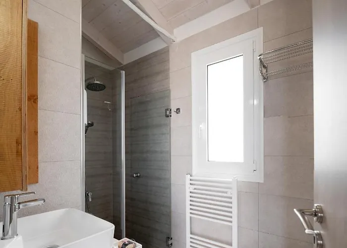 Alba Bianca Villa, Family Retreat With Heated Pool By Thinkvilla