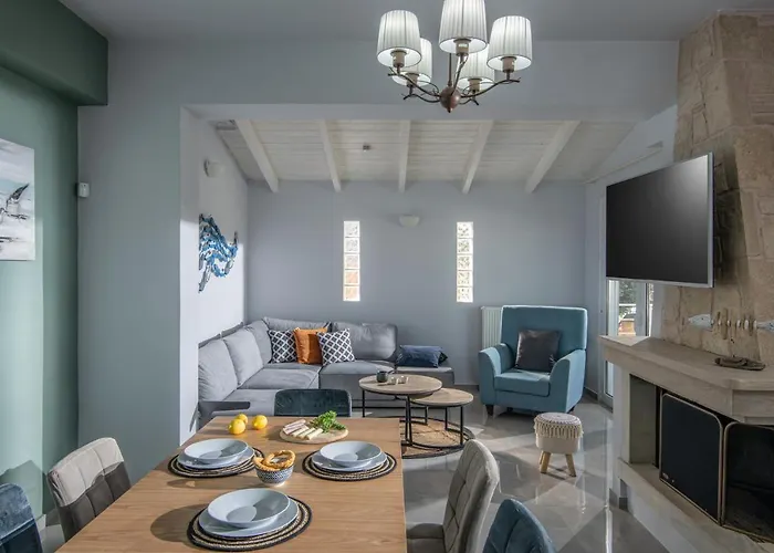 ヴィラ Alba Bianca Villa, Family Retreat With Heated Pool By Thinkvilla ヘルソニソス